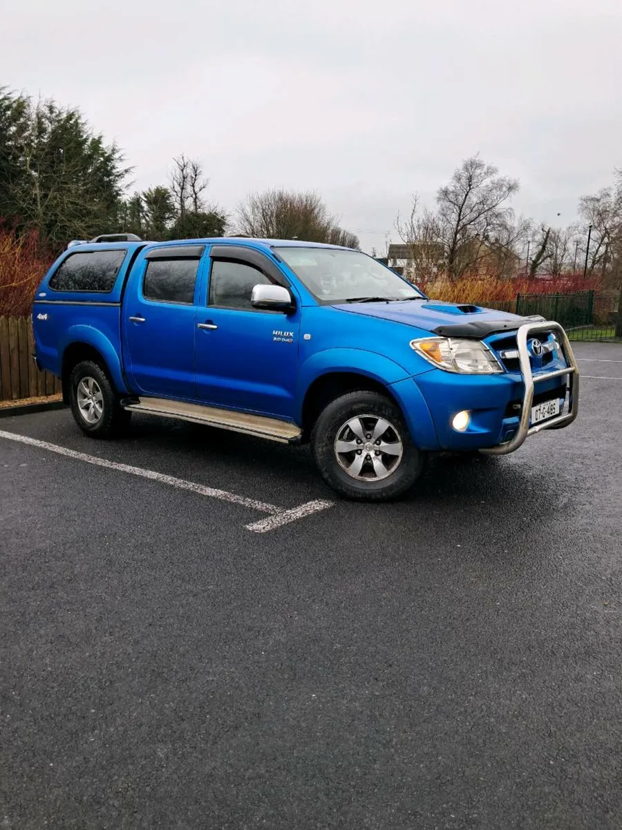 07 toyota hilux tax and test - Image 2