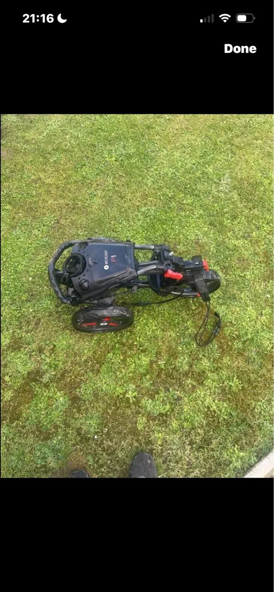 Golf trolley - Image 1