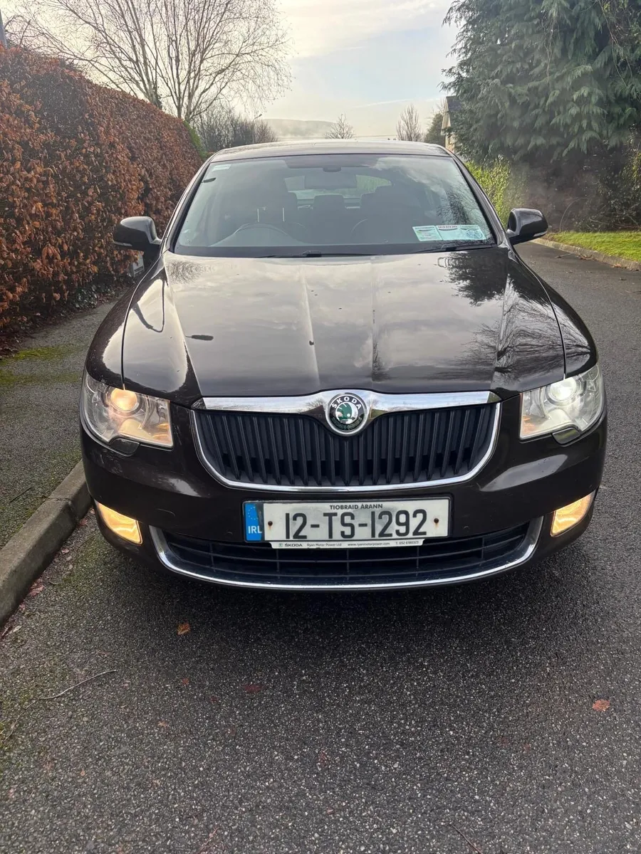 Superb Lauren & Klement! NCT 10/26, Tax 07/26… - Image 2