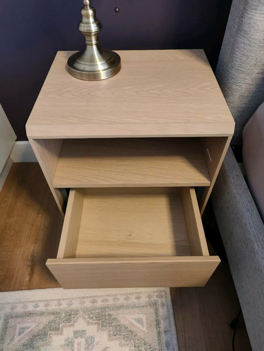 2 Bedside lockers - Image 2