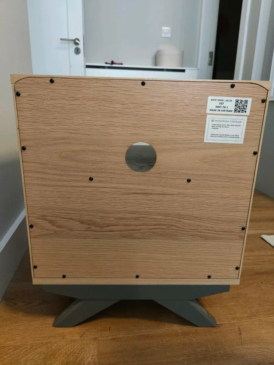 2 Bedside lockers - Image 4