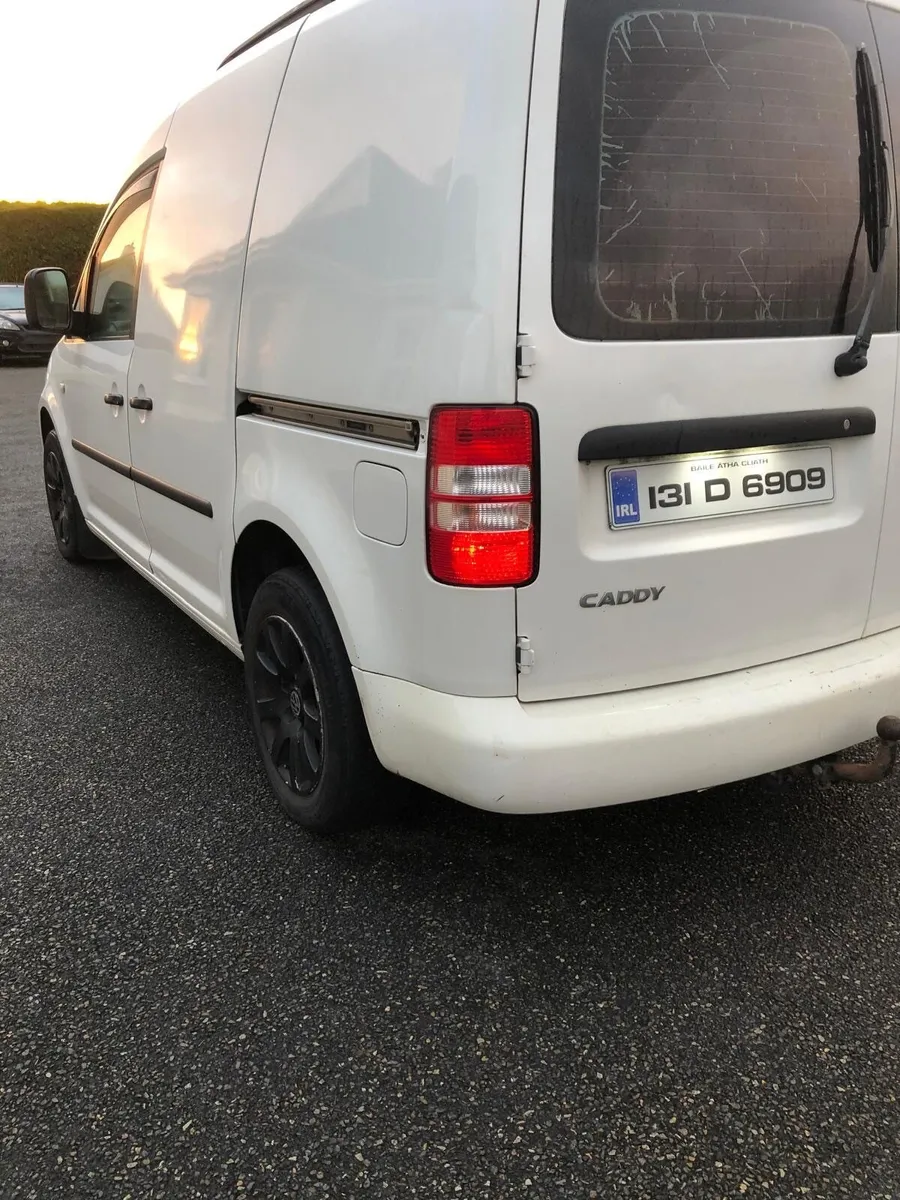 Volkswagen Caddy 2013 - Image 3