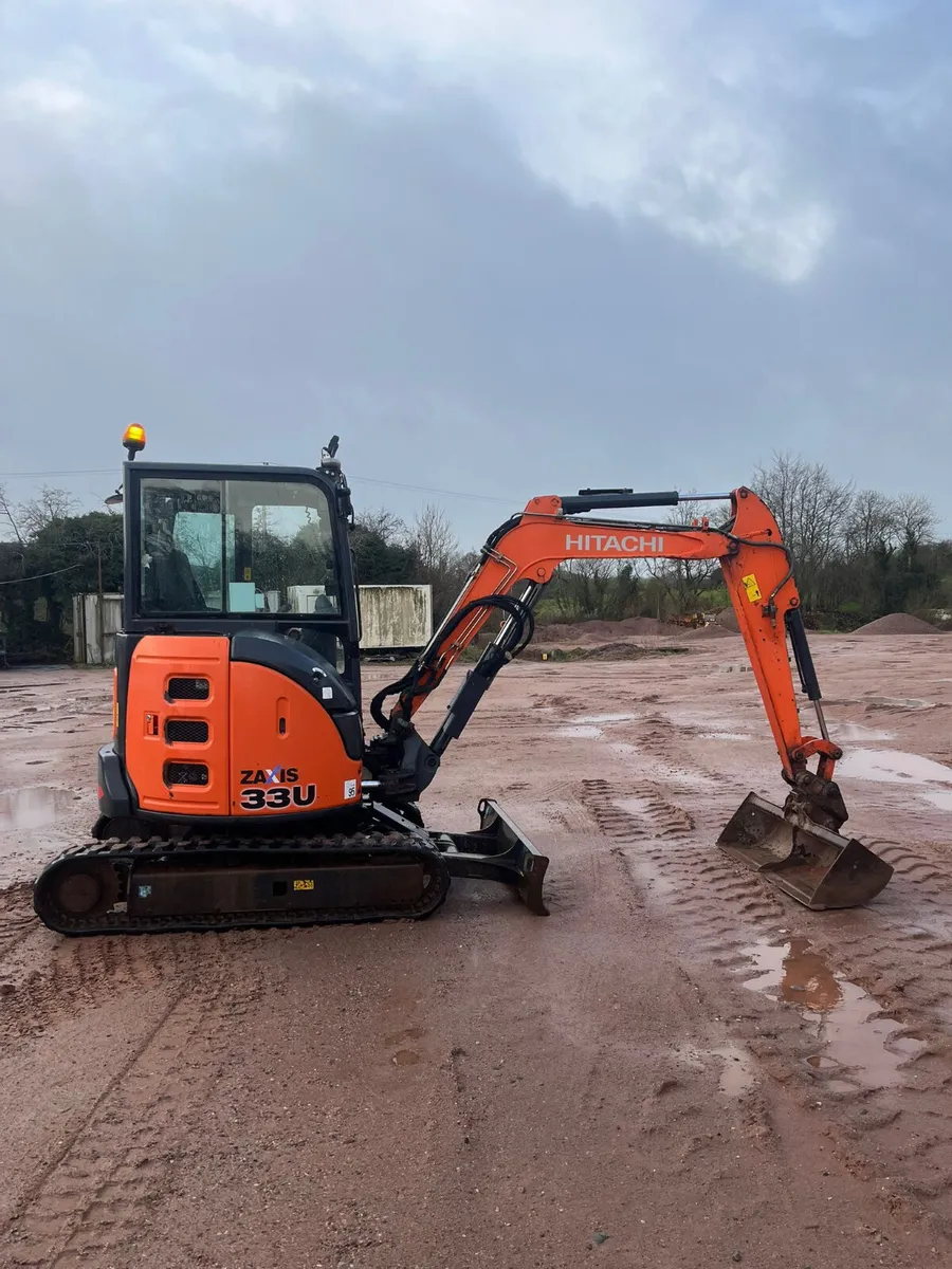 Hitachi ZX 33u Digger (Private Sale) - Image 1
