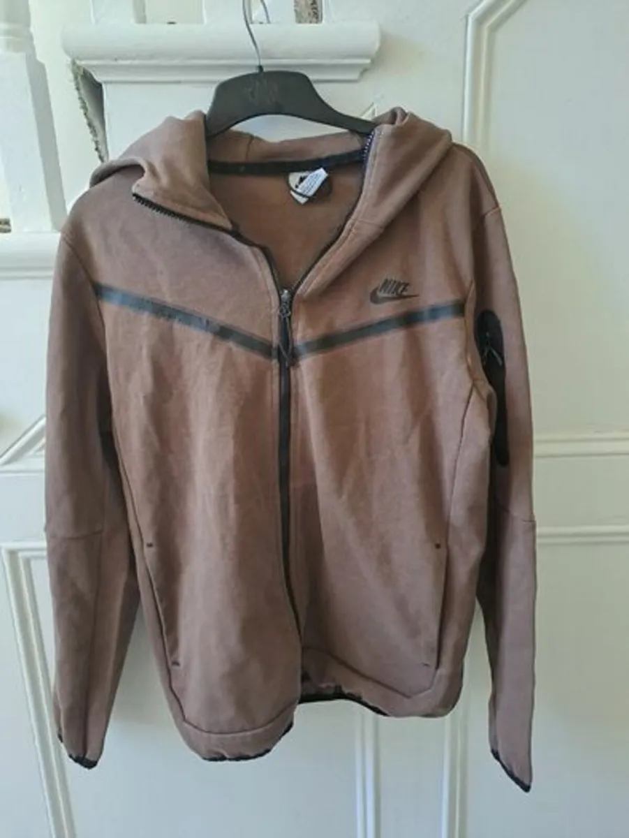 Nike hoodie Tech Fleece size M - Image 1