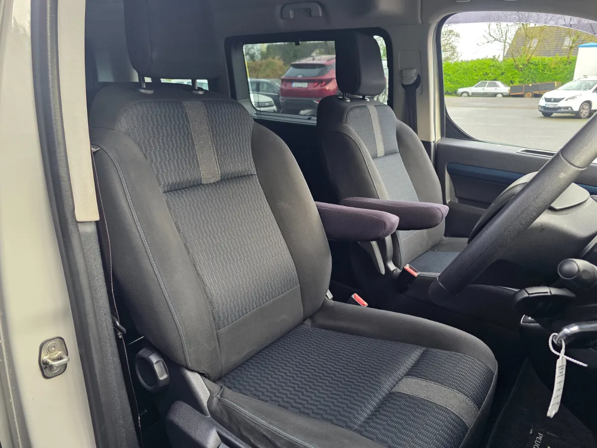 2018 Peugeot traveller 1.6 hdi active // 8 seater - Image 4