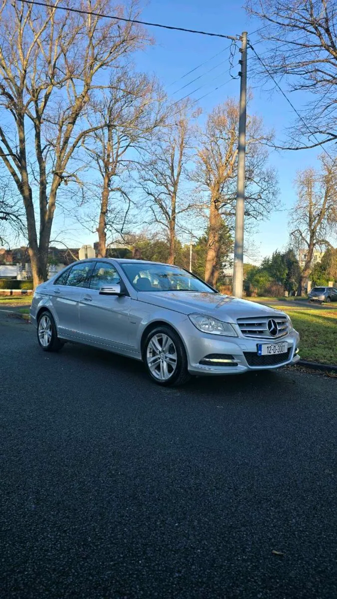 Mercedes C200 2.1L Diesel - Image 1