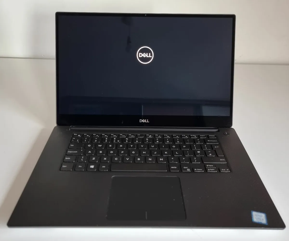 Dell Precision 5540 i5 32gb 1TB SSD 4K Touchscreen - Image 1