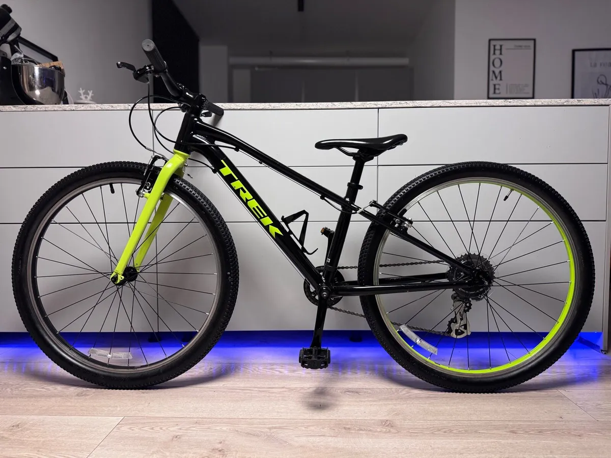 TREK Wahoo Junior Bike 26 inch - Image 2