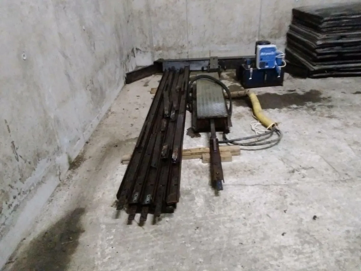 Dairymaster Automatic Scraper - Image 2