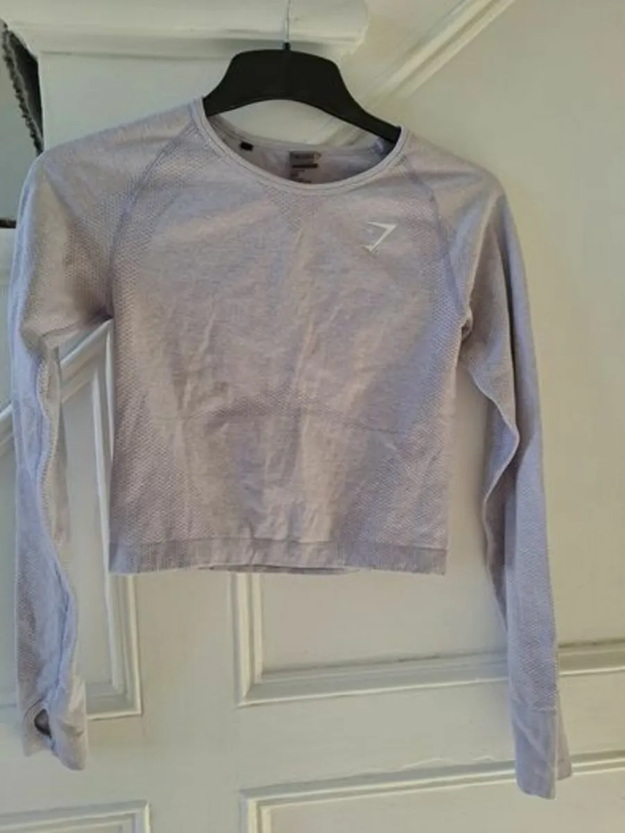 Gymshark top size M - Image 1