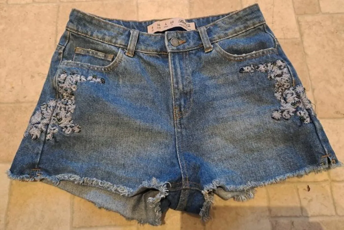 Denim shorts with embroidery size 8 - Image 1