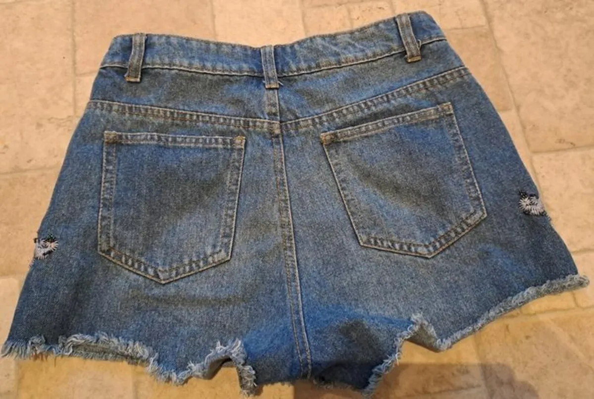 Denim shorts with embroidery size 8 - Image 2