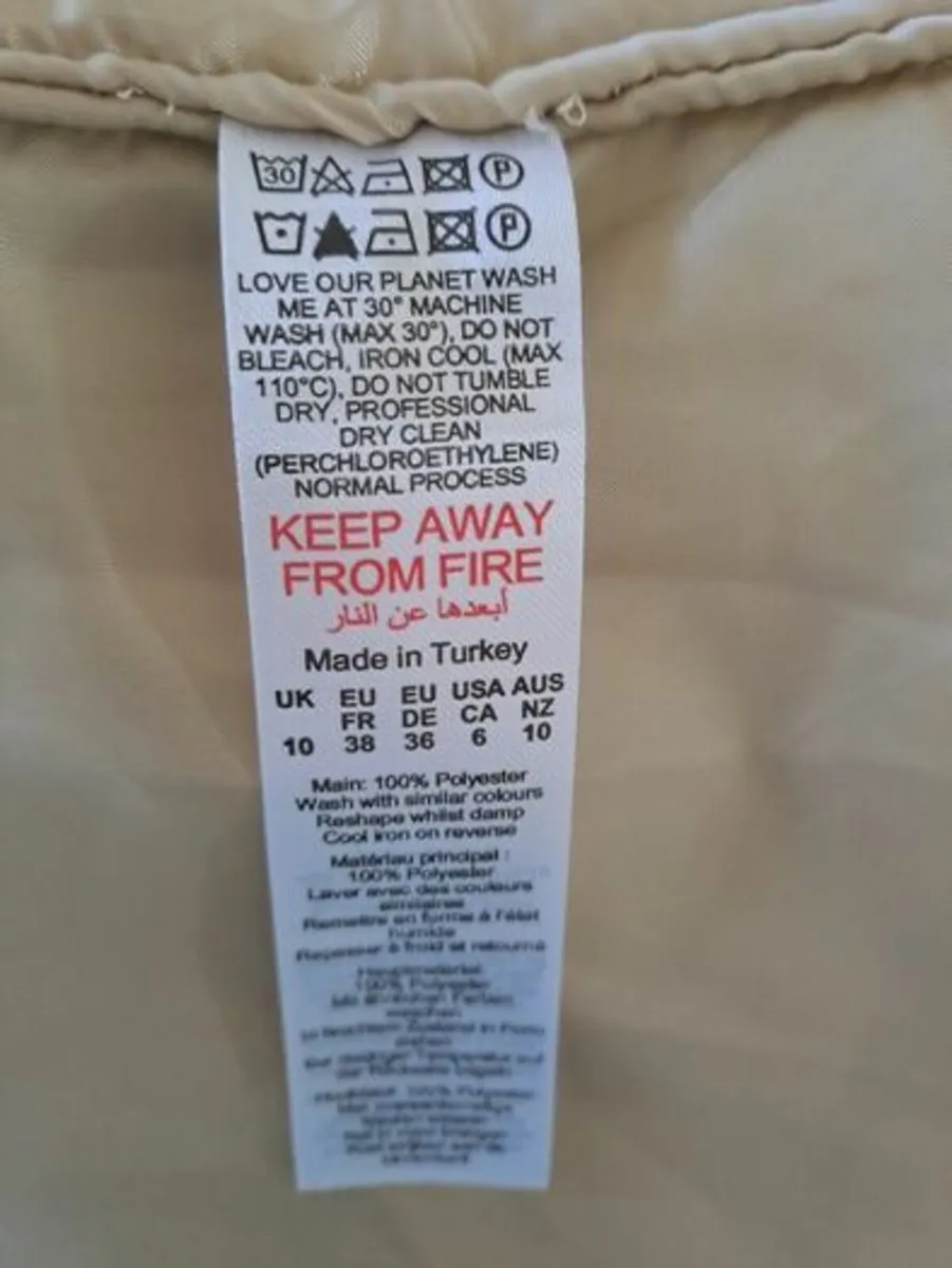 Sleeveless Jacket beige size 10 - Image 3