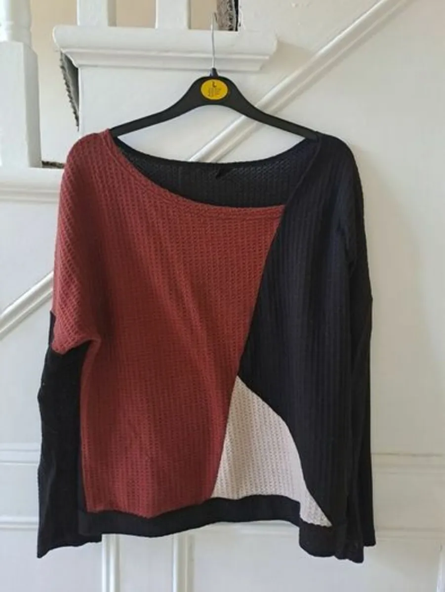 Shein jumper size 10 - Image 1