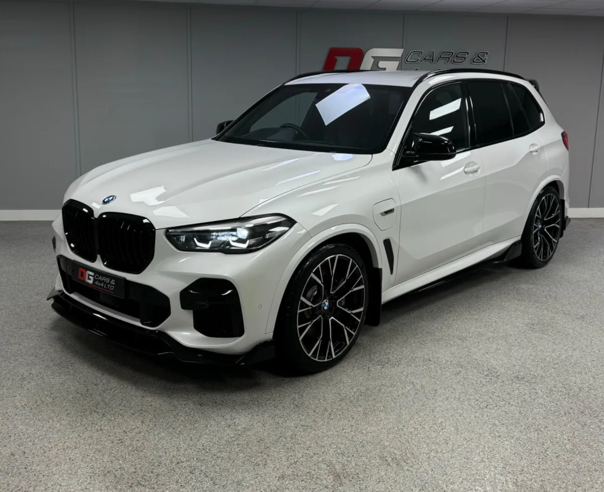2021 BMW X5 3.0 45E M Sport X Drive Auto - Image 3