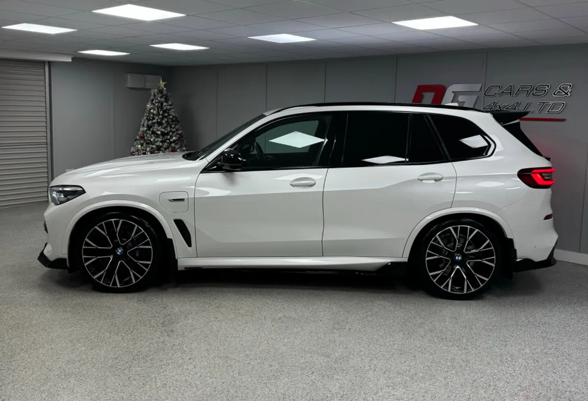 2021 BMW X5 3.0 45E M Sport X Drive Auto - Image 4