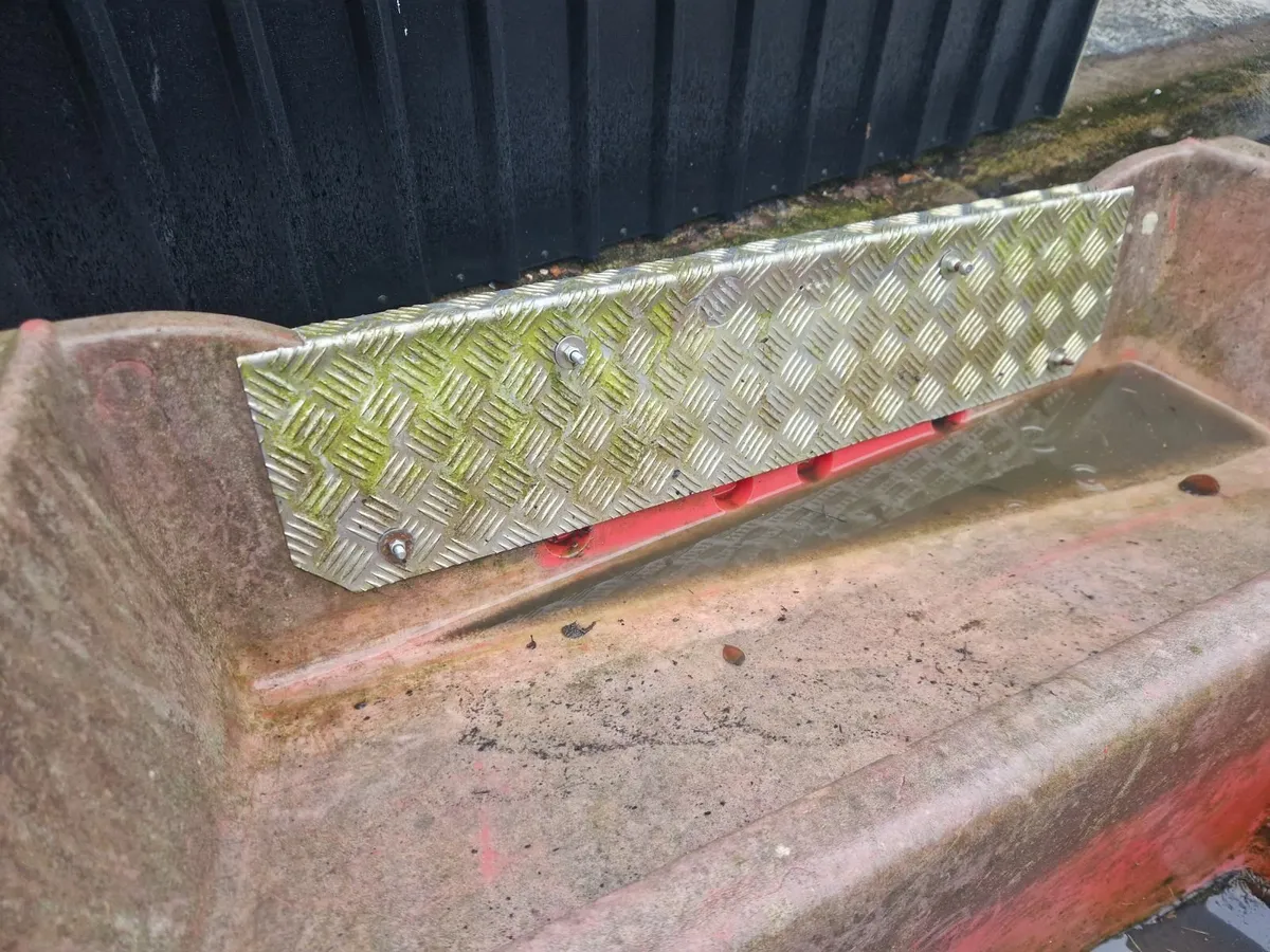 Pioner 13 maxi Polyethylene boat - Image 4