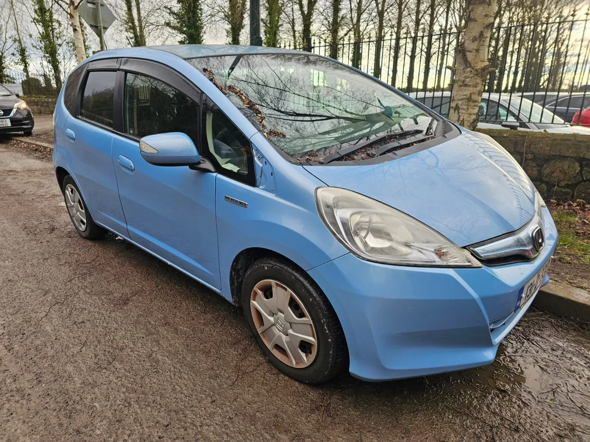 2013 honda fit hybrid automatic.  €2200 read add - Image 4