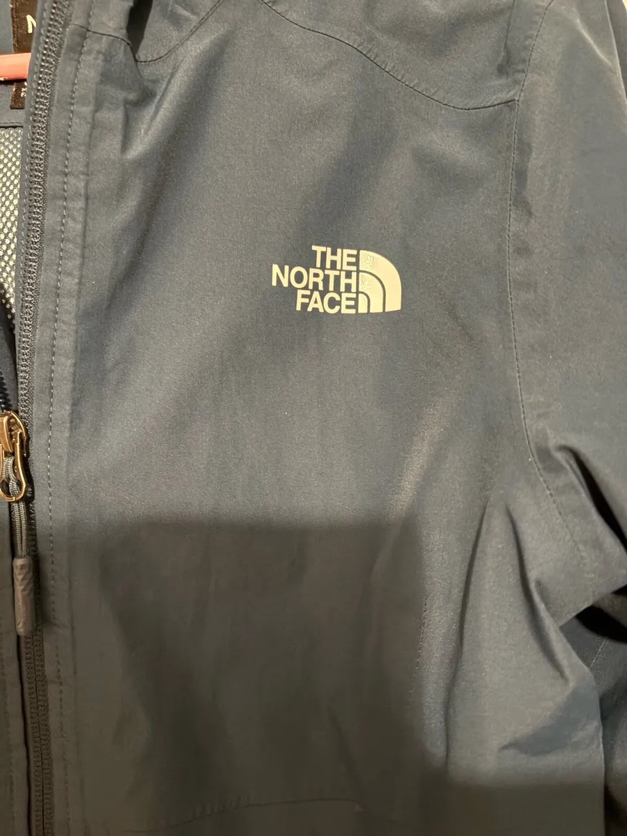 North face ladies jacket - Image 4