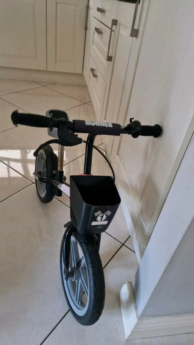 Toddlers balance bike - Image 1