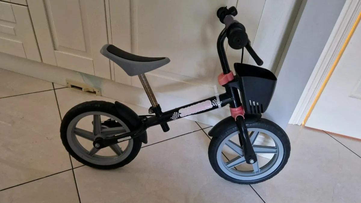 Toddlers balance bike - Image 2