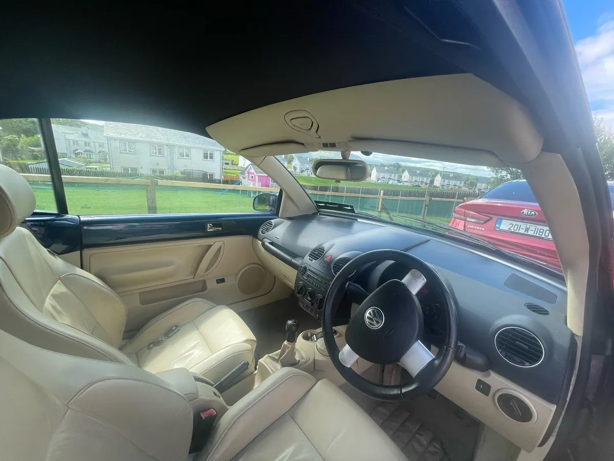 Convertible Vw beetle - Image 3