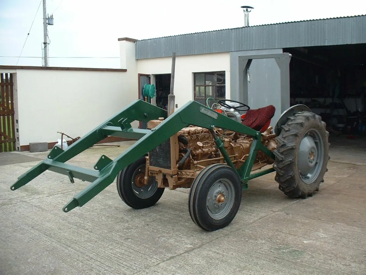 Horndraulic front loader - Image 1