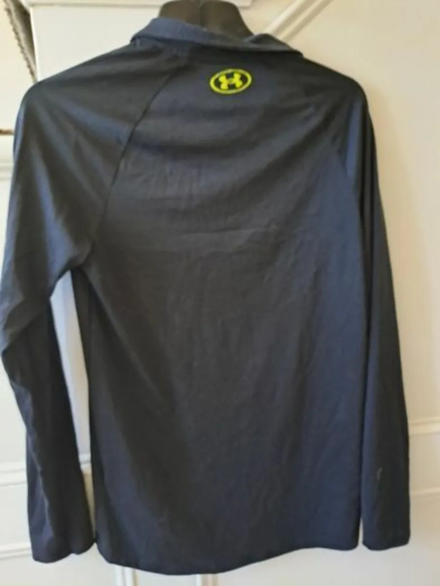 Under Armour black quarter zip size S - Image 2