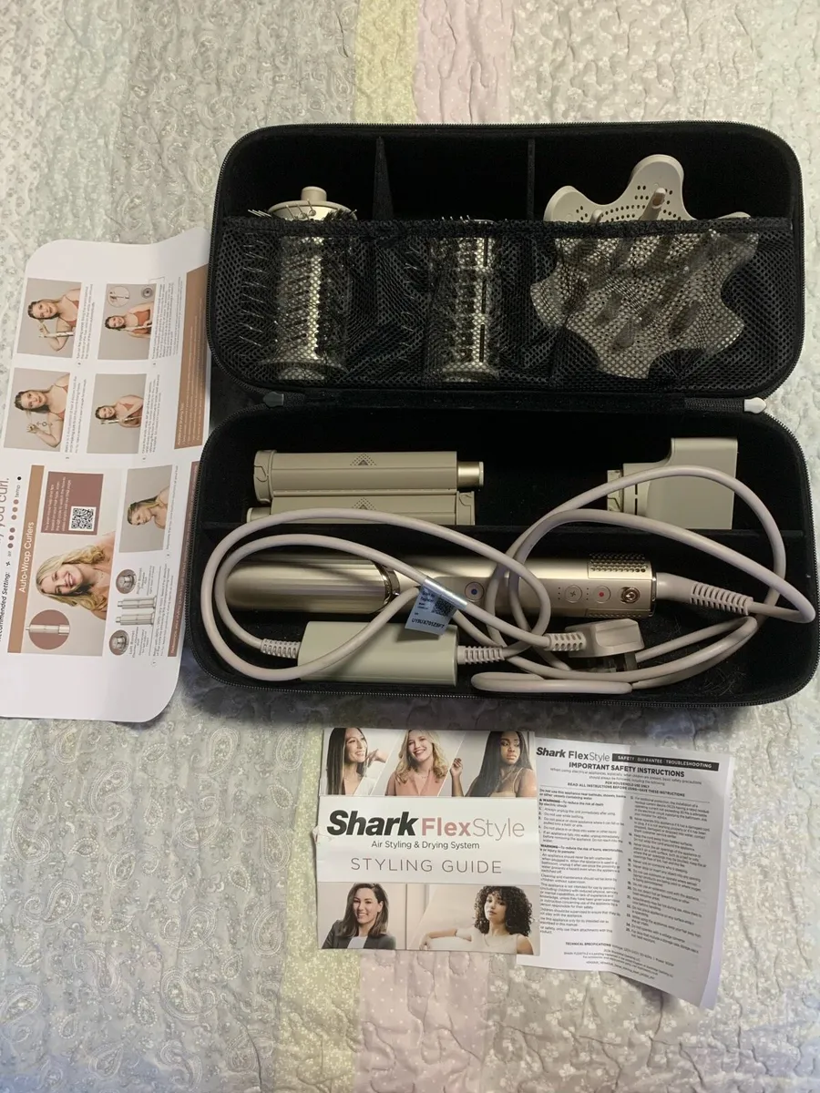 Shark flexstyler 5 in 1 air styler - Image 1