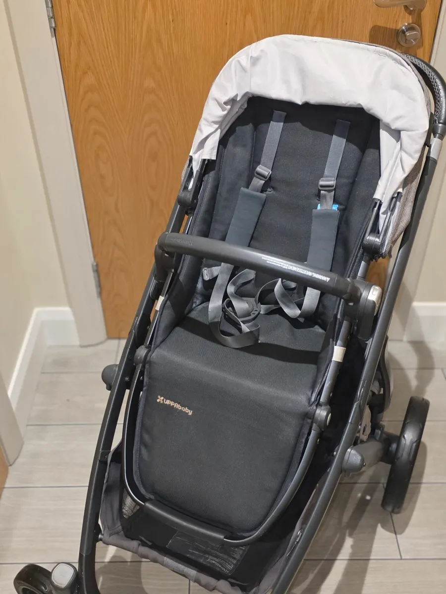 Uppababy vista pram and buggy - Image 4