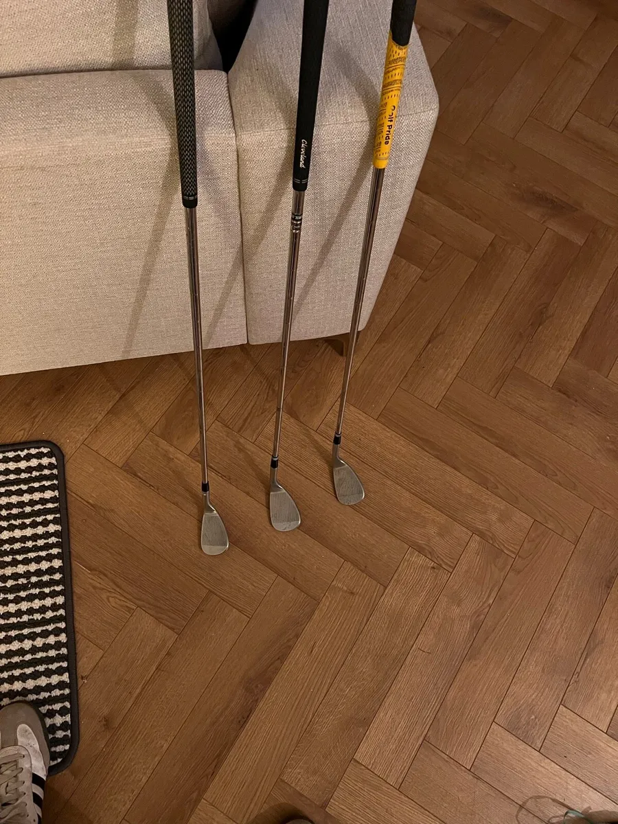 Left handed golf wedges - Image 1
