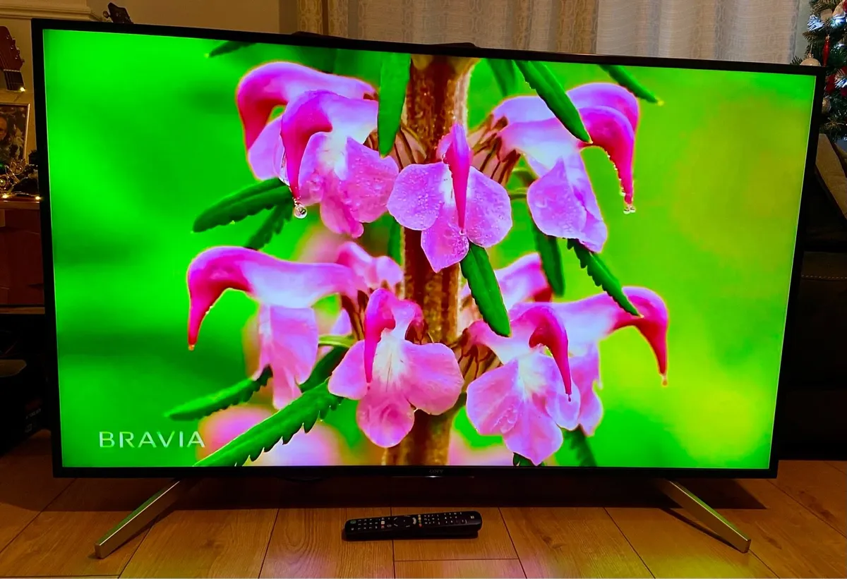 Samsung 43” 4K Smart TV - Image 2