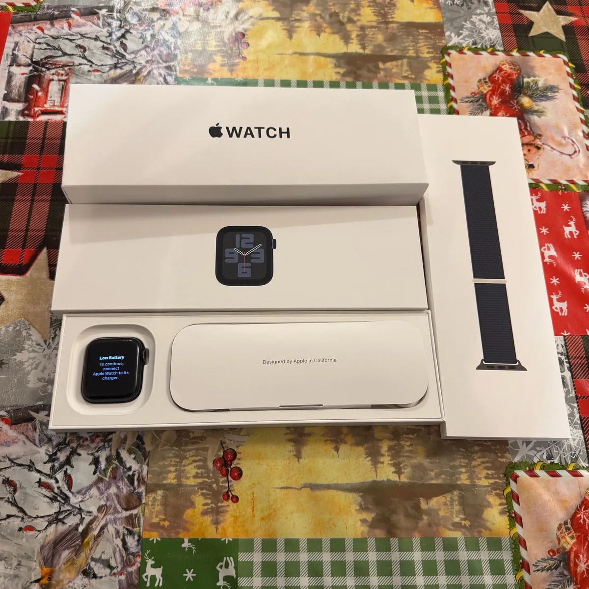 Apple Watch SE 2nd gen gps - Image 1