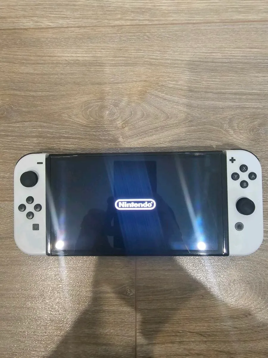 Nintendo OLED Switch pristine condition - Image 2