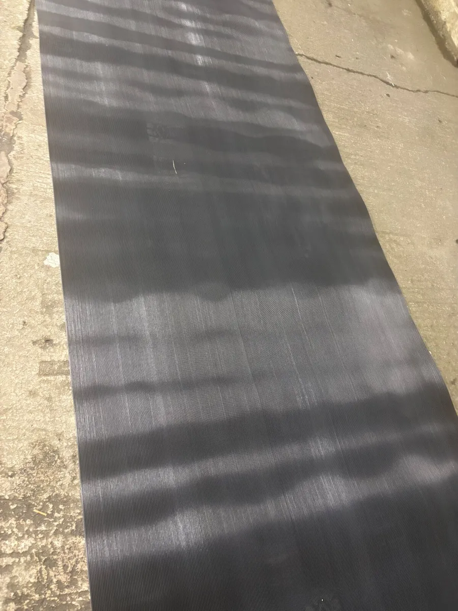 Rubber matting 10 mtrs x 102cm x 5mm - Image 1