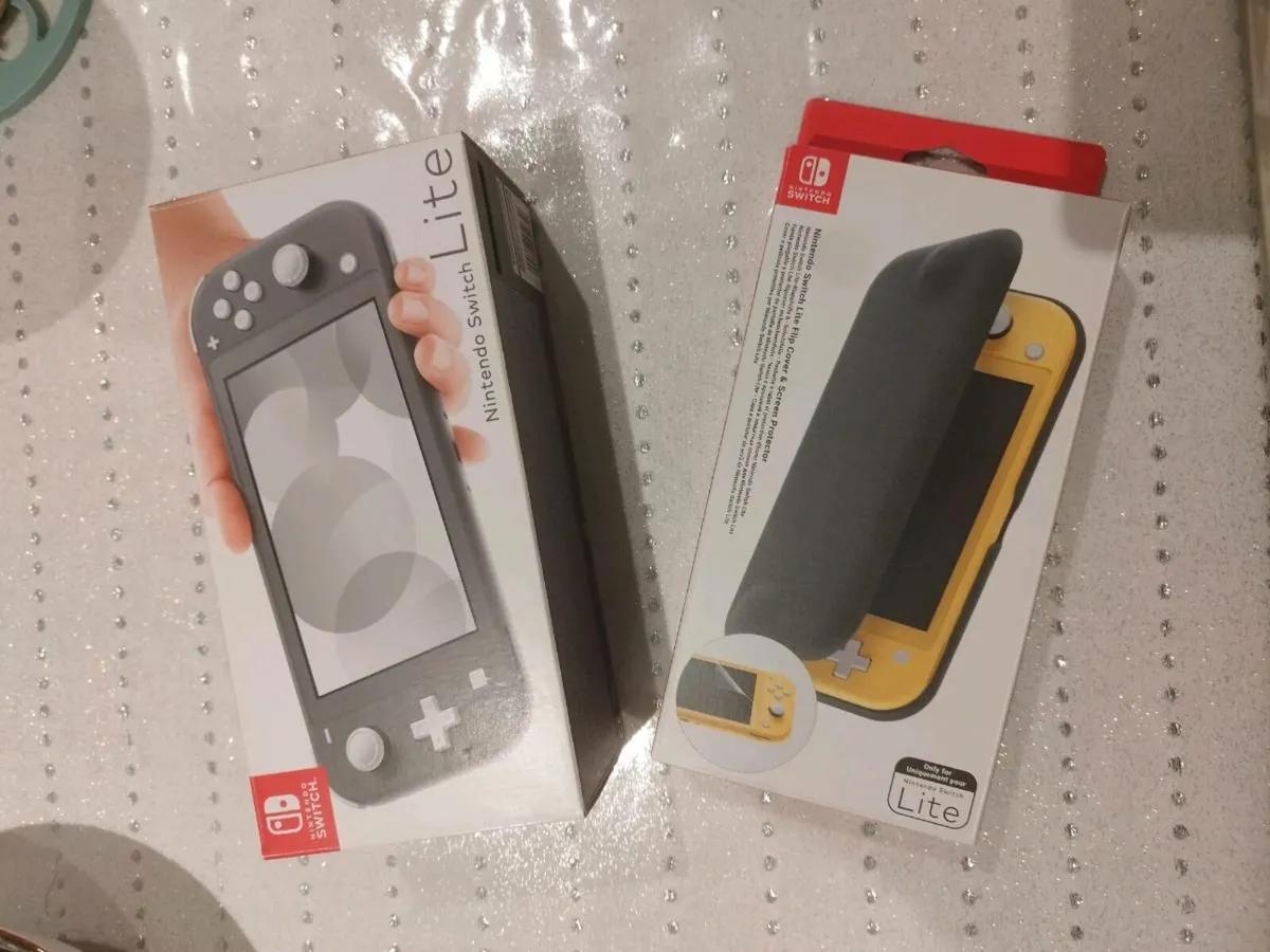 Nintendo Switch Lite - Image 2