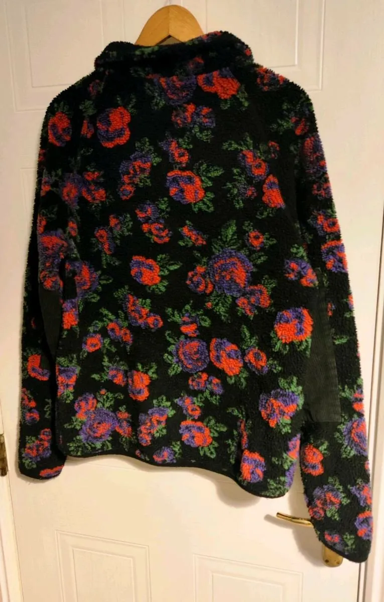 Urban Outfitters Floral Fleece Jacket – Size M - Image 4