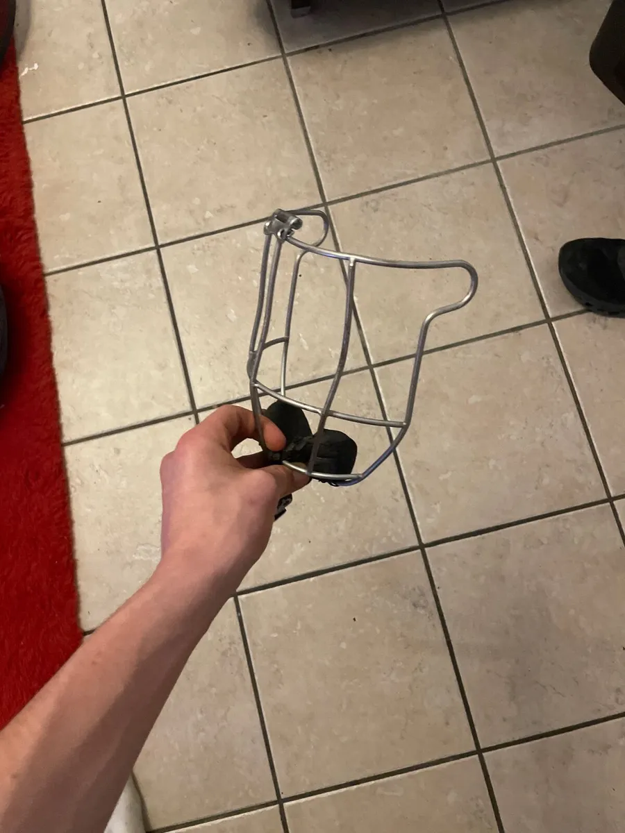 Old style gaurd - Image 3