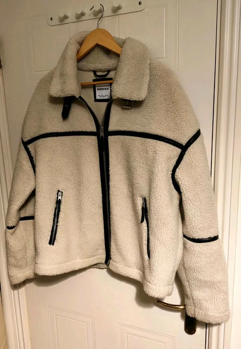 BERSHKA Sherpa Fleece Jacket – Size L - Image 2