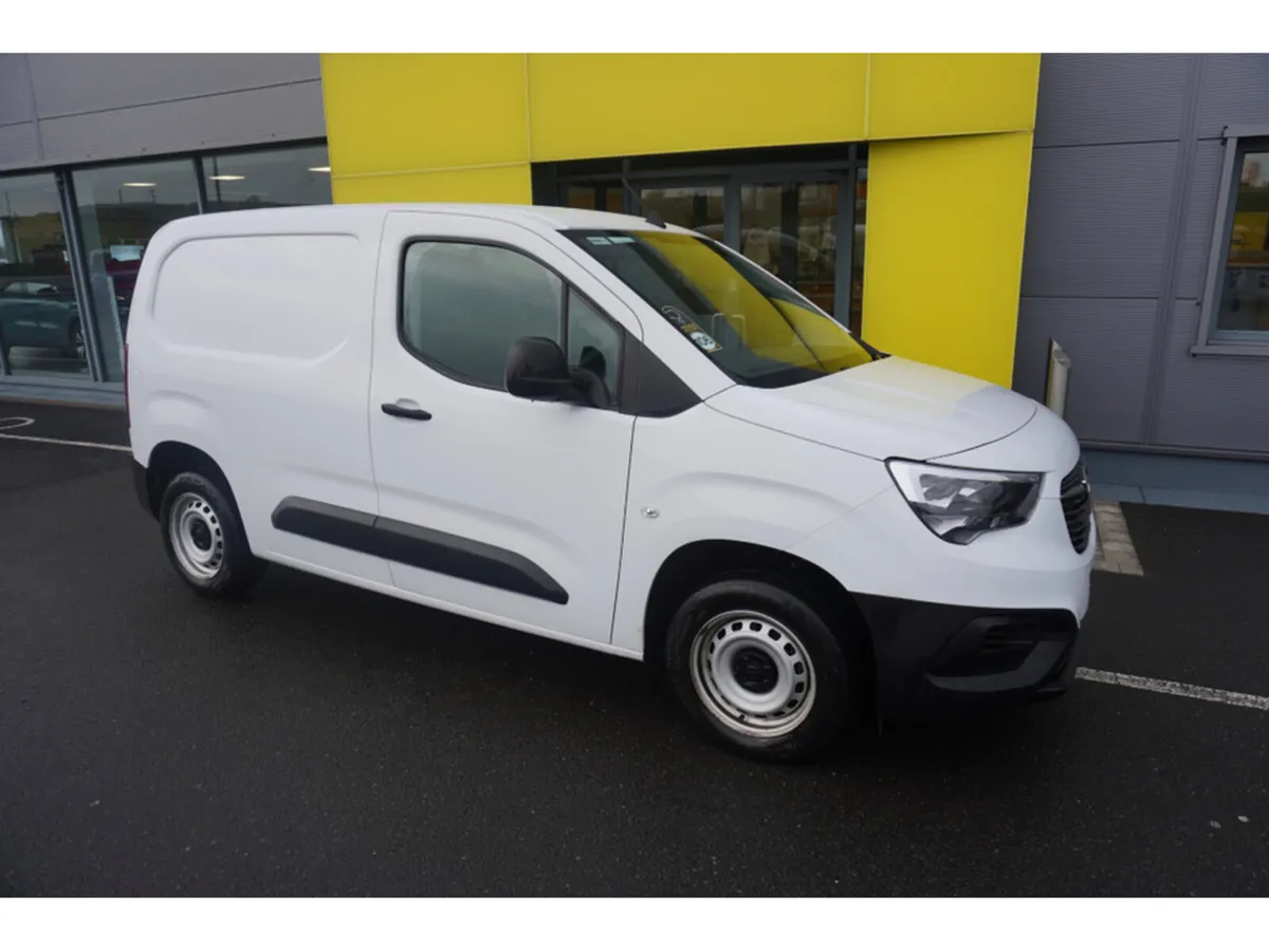 Opel Combo KOMF L1H1-1.5 100PS D 3DR - Image 1