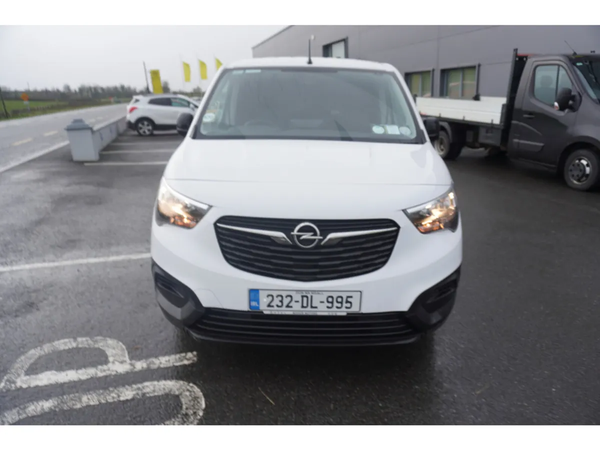 Opel Combo KOMF L1H1-1.5 100PS D 3DR - Image 2