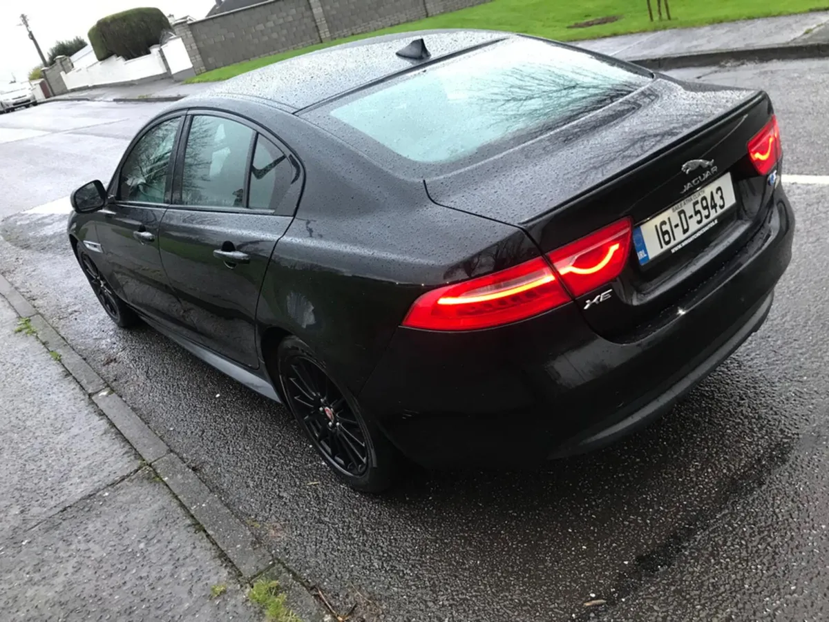 Jaguar XE 20L 14D 163PS LF R-SPORT MA 4DR - Image 3