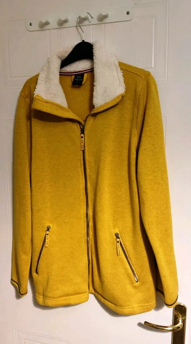 Craghoppers Sherpa-Lined Fleece Jacket – Size L - Image 1