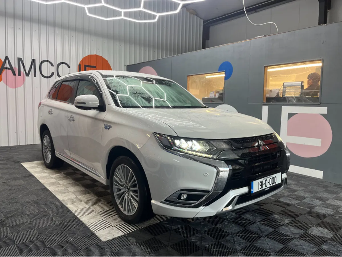 Mitsubishi Outlander €21950! 2019 MITSUBISHI OUTLA - Image 1