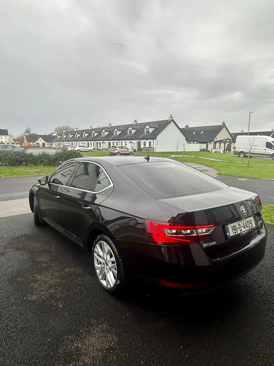 Skoda Superb 2019 Style 2.0 150bhp - Image 2