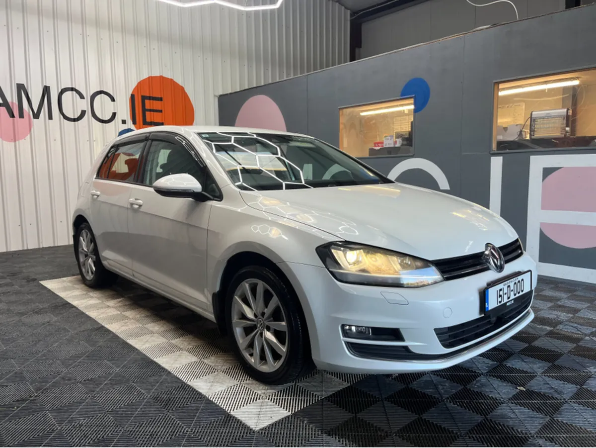 Volkswagen Golf 2015 VOLKSWAGEN GOLF 1.4 AUTOMATIC - Image 1
