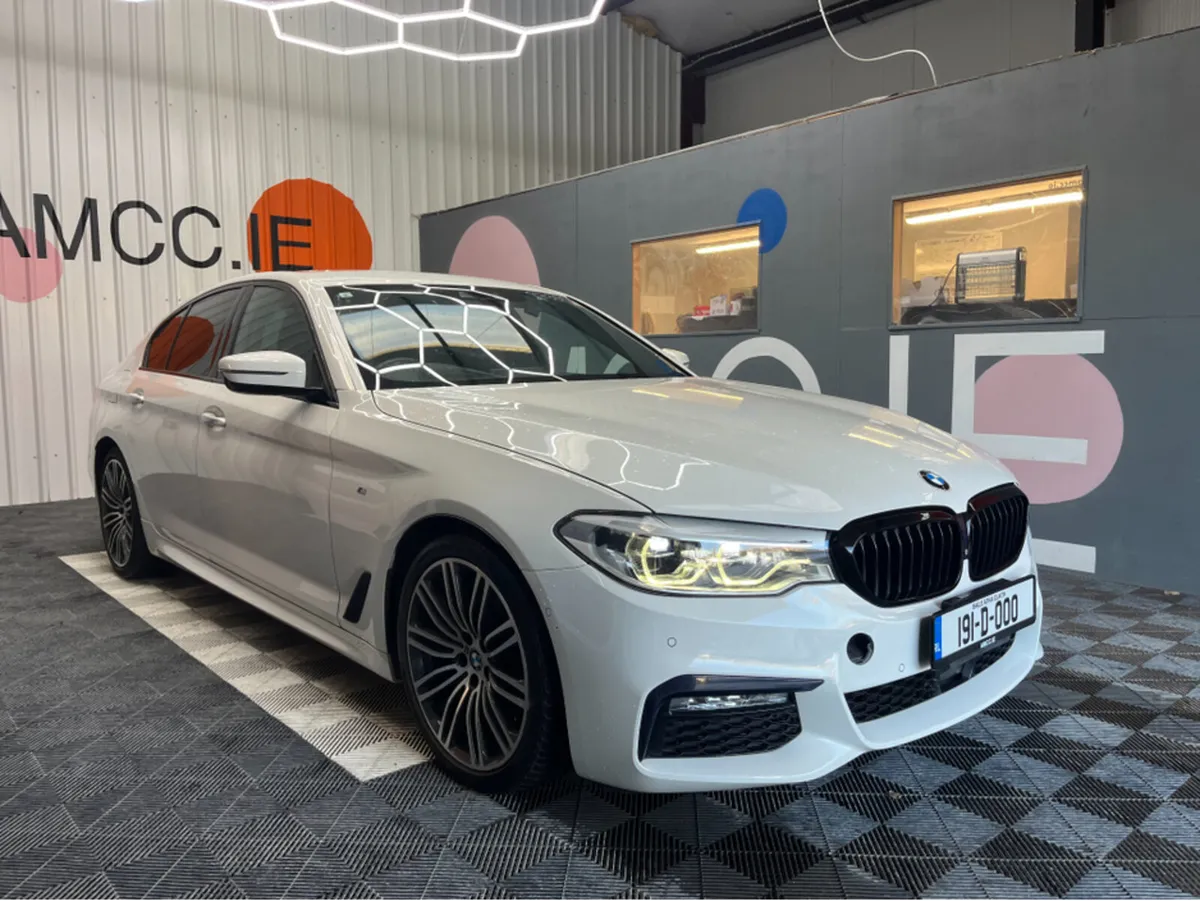 BMW 5-Series 2019 BMW 523D M SPORT 2.0 AUTOMATIC / - Image 1