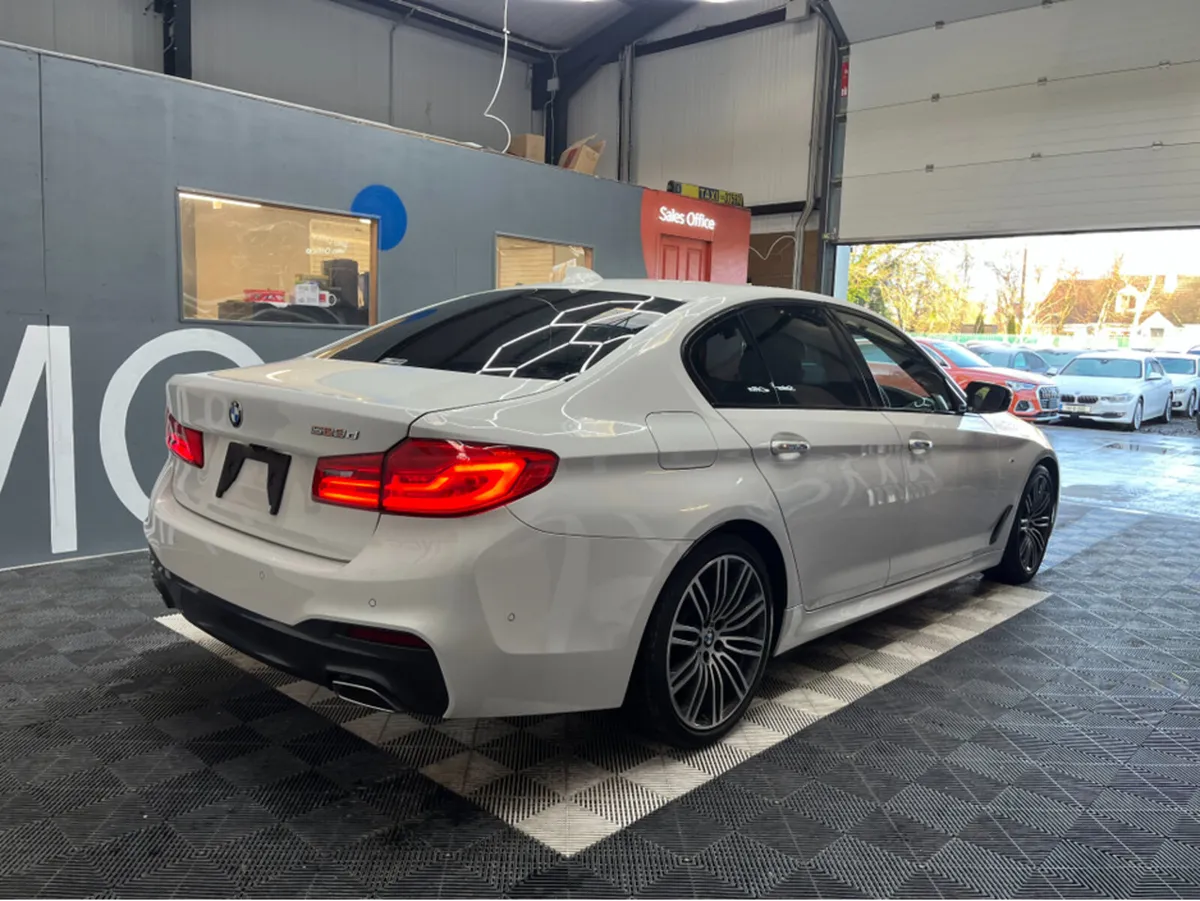 BMW 5-Series 2019 BMW 523D M SPORT 2.0 AUTOMATIC / - Image 2