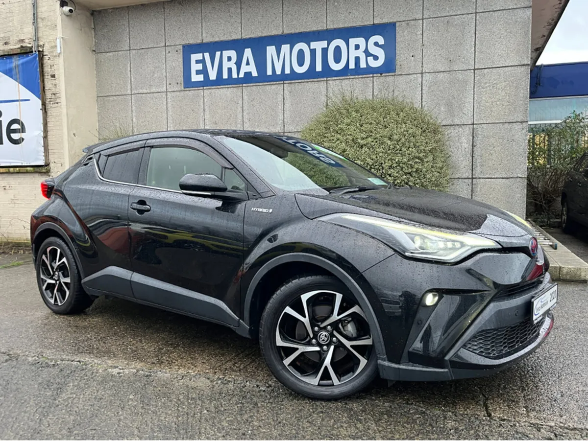 Toyota C-HR SOL AUTOMATIC HYBRID 1.8 PETROL //LOW - Image 1