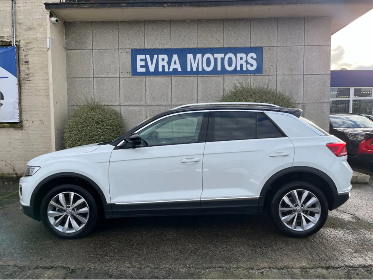 Volkswagen T-Roc STYLE AUTOMATIC 2.0 DIESEL //KEYL - Image 4